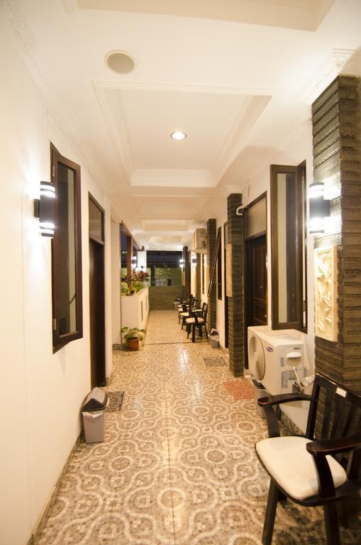 Guest House Salon Fora Gegerkalong Setiabudhi Bandung Exteriör bild